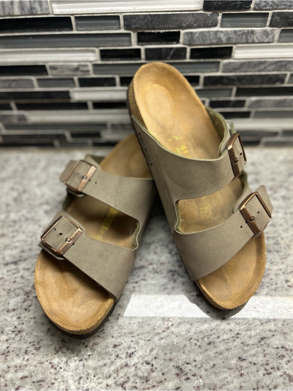 Birkenstock Arizona Women’s Double-Buckle Slide Sandals-Olive Taupe size 10(41)